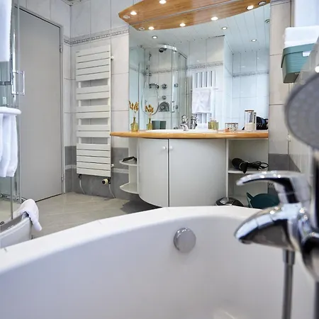 펜션 Maison 140m2 Au Calme - Beau Jardin - A 15mn A Pied Du Centre-ville De 콜마