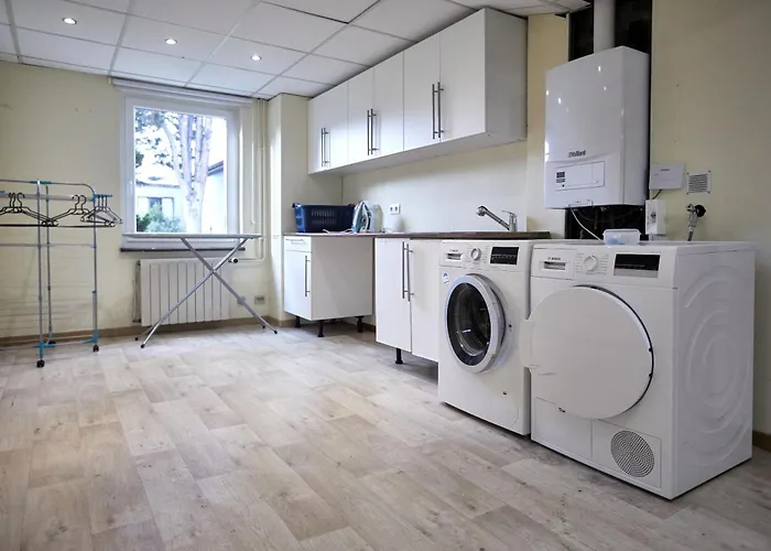 Maison 140m2 Au Calme - Beau Jardin - A 15mn A Pied Du Centre-ville De بيت للعطل *