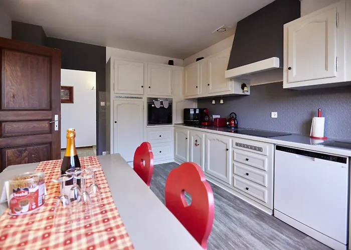 Maison 140m2 Au Calme - Beau Jardin - A 15mn A Pied Du Centre-ville De بيت للعطل كولمار